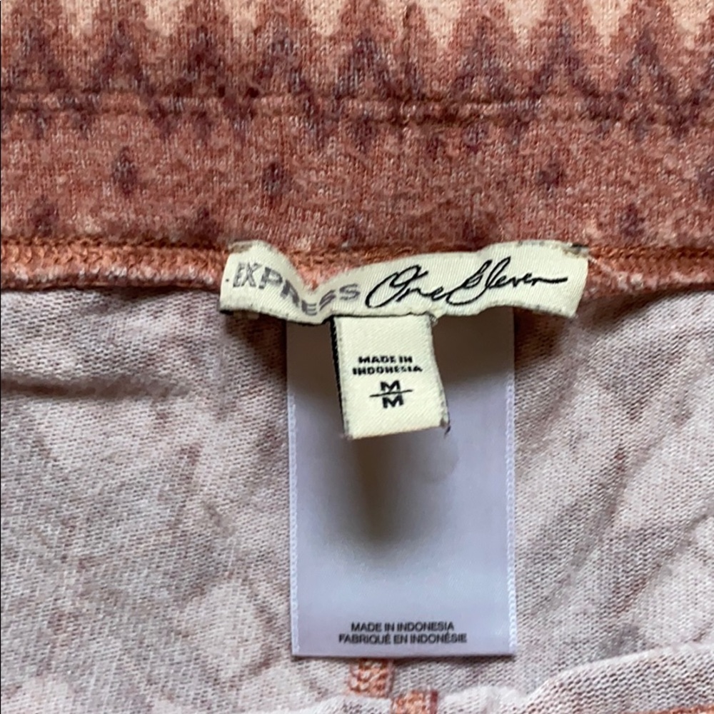 Express Pants - Picture 4 of 6